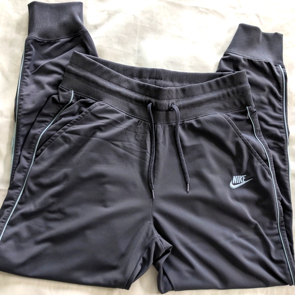 Nike Heritage Women's Track Pants - Picture 3 of 11